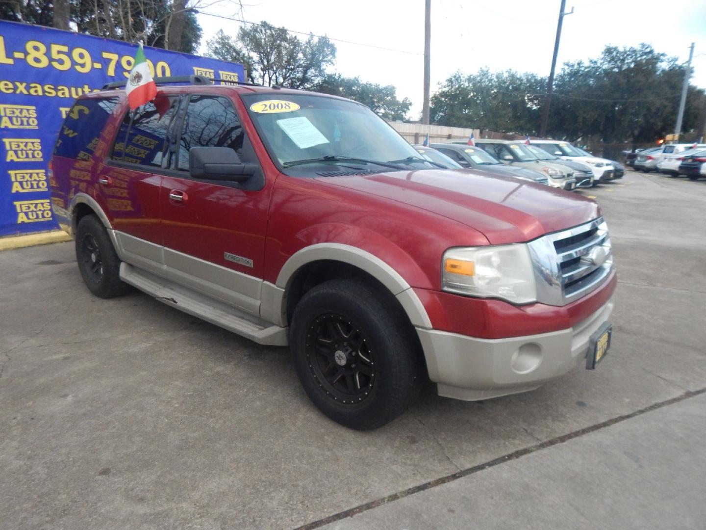 2008 RED FORD EXPEDITION Eddie Bauer 2WD (1FMFU17578L) with an 5.4L V8 SOHC 16V engine, 6-SPEED AUTOMATIC transmission, located at 16710 Clay Rd., Houston, TX, 77084, (281) 859-7900, 0.000000, 0.000000 - Low Donw. Low Payments. - Photo#3