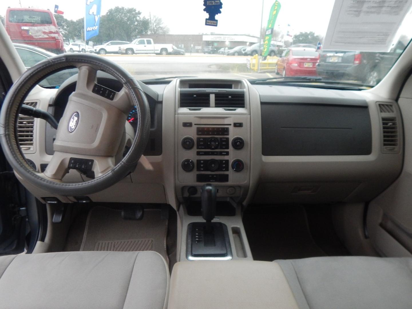 2011 BLUE FORD ESCAPE XLT FWD (1FMCU0D73BK) with an 2.5L L4 DOHC 16V engine, 6-SPEED AUTOMATIC transmission, located at 16710 Clay Rd., Houston, TX, 77084, (281) 859-7900, 0.000000, 0.000000 - Low Donw. Low Payments. - Photo#8