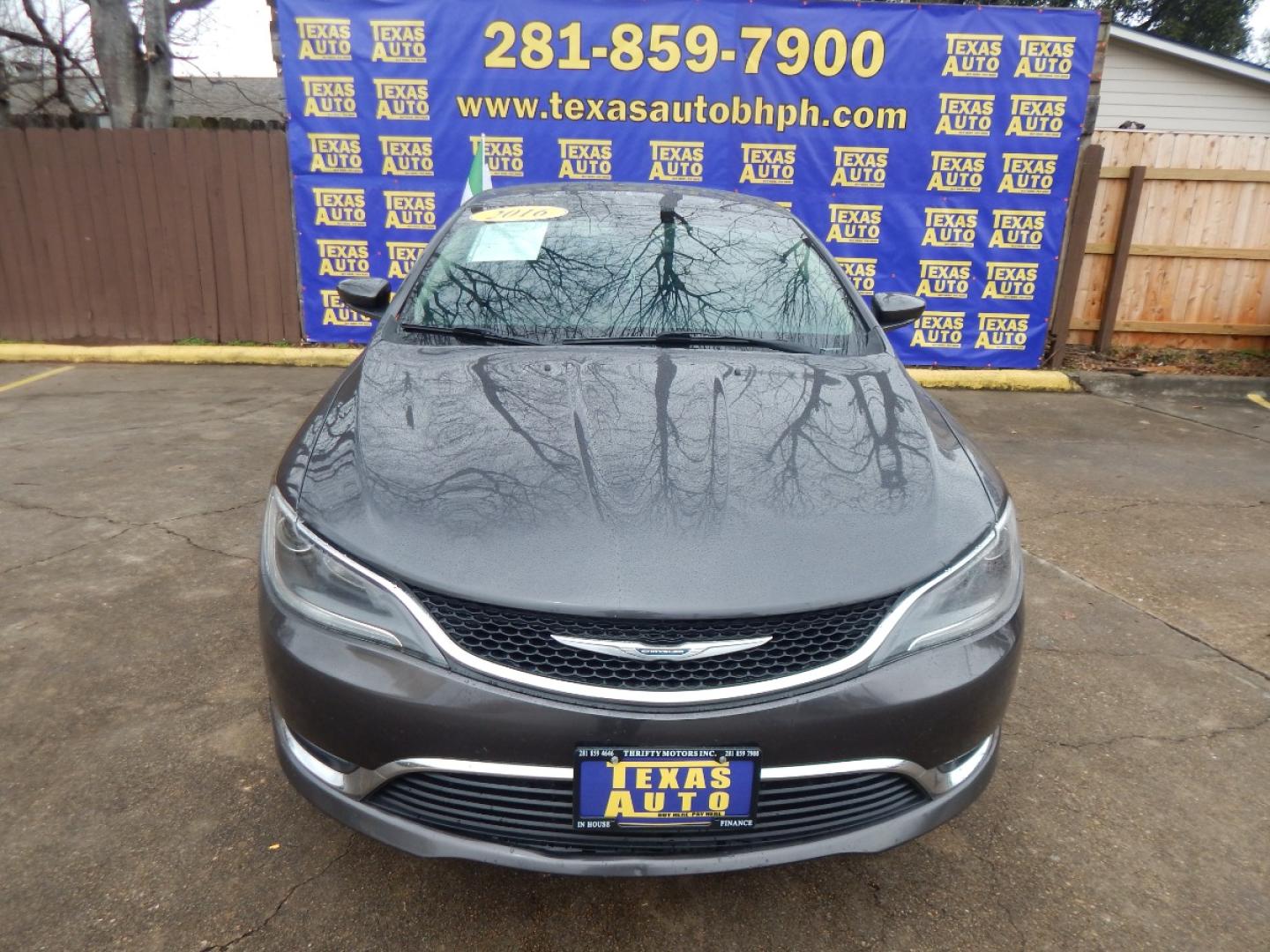 2016 GRAY Chrysler 200 Limited (1C3CCCAB5GN) with an 2.4L L4 DOHC 16V engine, 9A transmission, located at 16710 Clay Rd., Houston, TX, 77084, (281) 859-7900, 0.000000, 0.000000 - Low Donw. Low Payments. - Photo#1