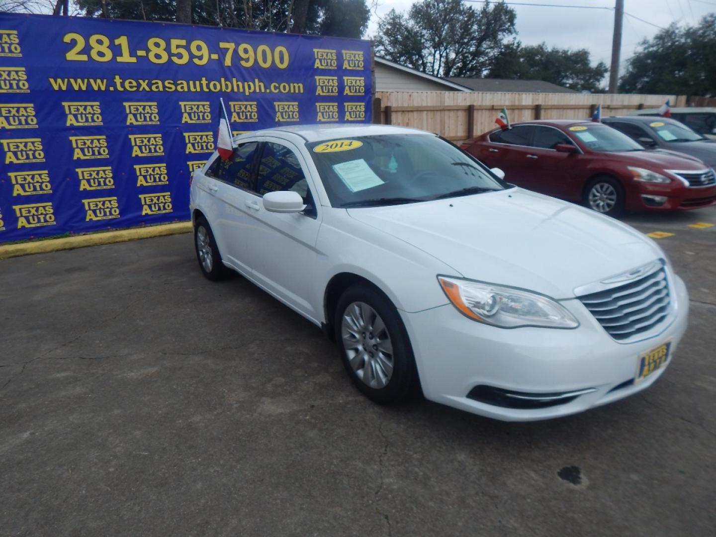 2014 WHITE Chrysler 200 LX (1C3CCBAB6EN) with an 2.4L L4 DOHC 16V engine, 6-Speed Automatic transmission, located at 16710 Clay Rd., Houston, TX, 77084, (281) 859-7900, 0.000000, 0.000000 - Low Donw. Low Payments. - Photo#3