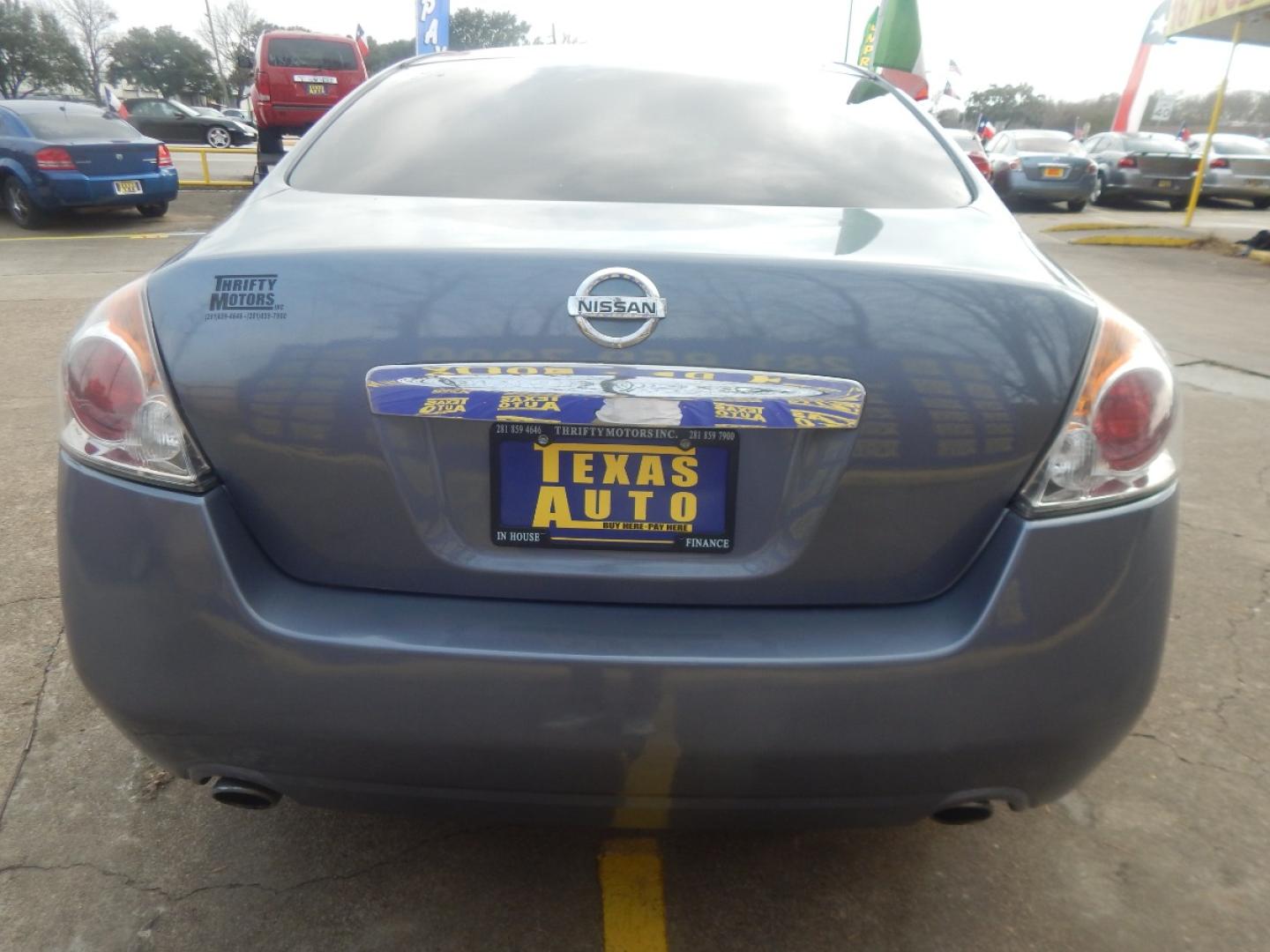 2011 Nissan Altima 2.5 S (1N4AL2AP3BN) with an 2.5L L4 DOHC 16V engine, located at 16710 Clay Rd., Houston, TX, 77084, (281) 859-7900, 0.000000, 0.000000 - Low Donw. Low Payments. - Photo#5