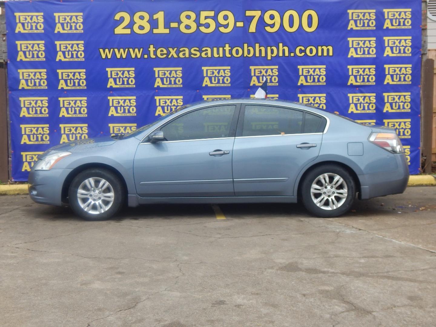 2012 BLUE Nissan Altima 2.5 S (1N4AL2AP4CN) with an 2.5L L4 DOHC 16V engine, located at 16710 Clay Rd., Houston, TX, 77084, (281) 859-7900, 0.000000, 0.000000 - Low Donw. Low Payments. - Photo#0