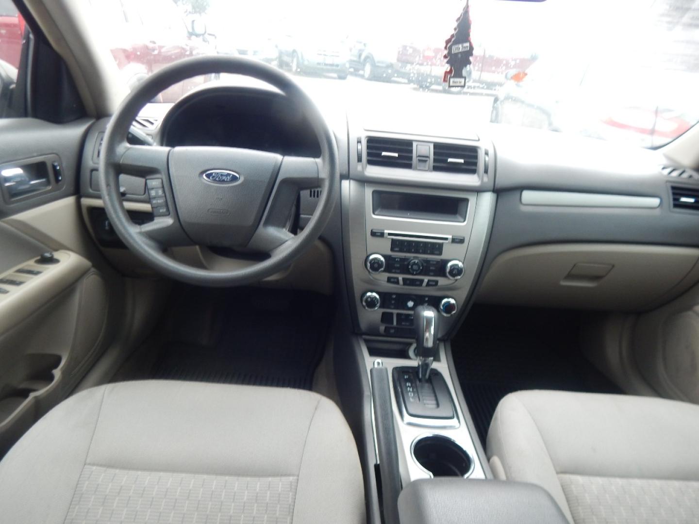 2011 Ford Fusion I4 S (3FAHP0GA1BR) with an 2.5L L4 DOHC 16V engine, located at 16710 Clay Rd., Houston, TX, 77084, (281) 859-7900, 0.000000, 0.000000 - Low Donw. Low Payments. - Photo#7