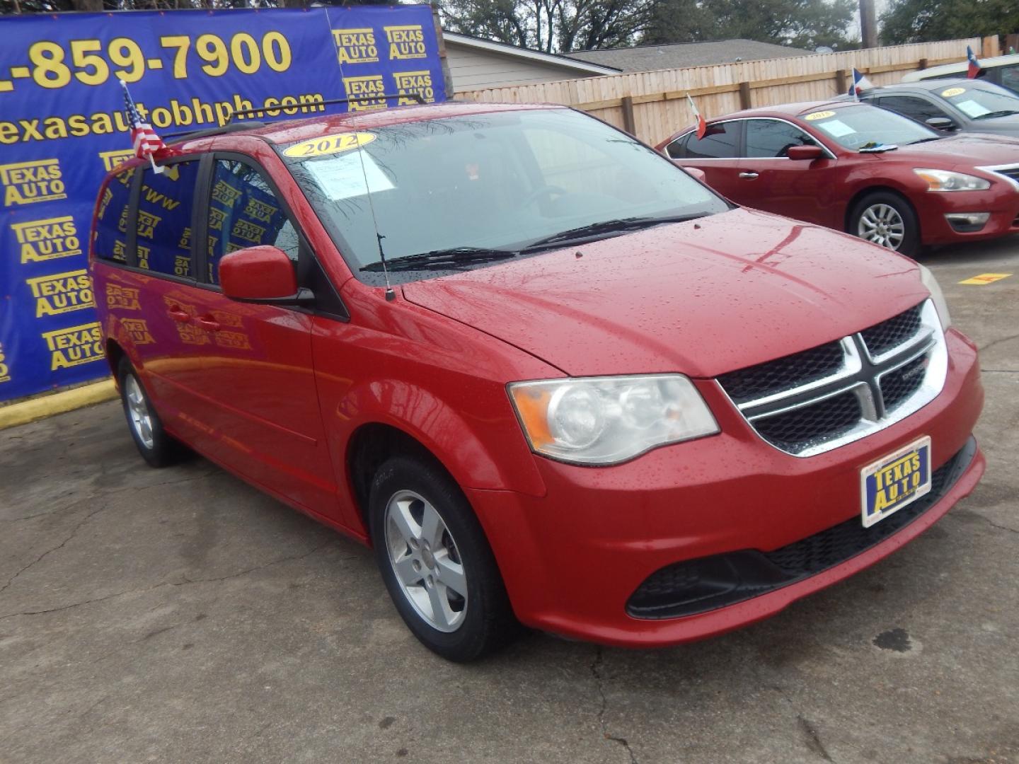 2012 RED Dodge Grand Caravan SXT (2C4RDGCG7CR) with an 3.6L V6 DOHC 24V engine, 6-Speed Automatic transmission, located at 16710 Clay Rd., Houston, TX, 77084, (281) 859-7900, 0.000000, 0.000000 - Low Donw. Low Payments. - Photo#3