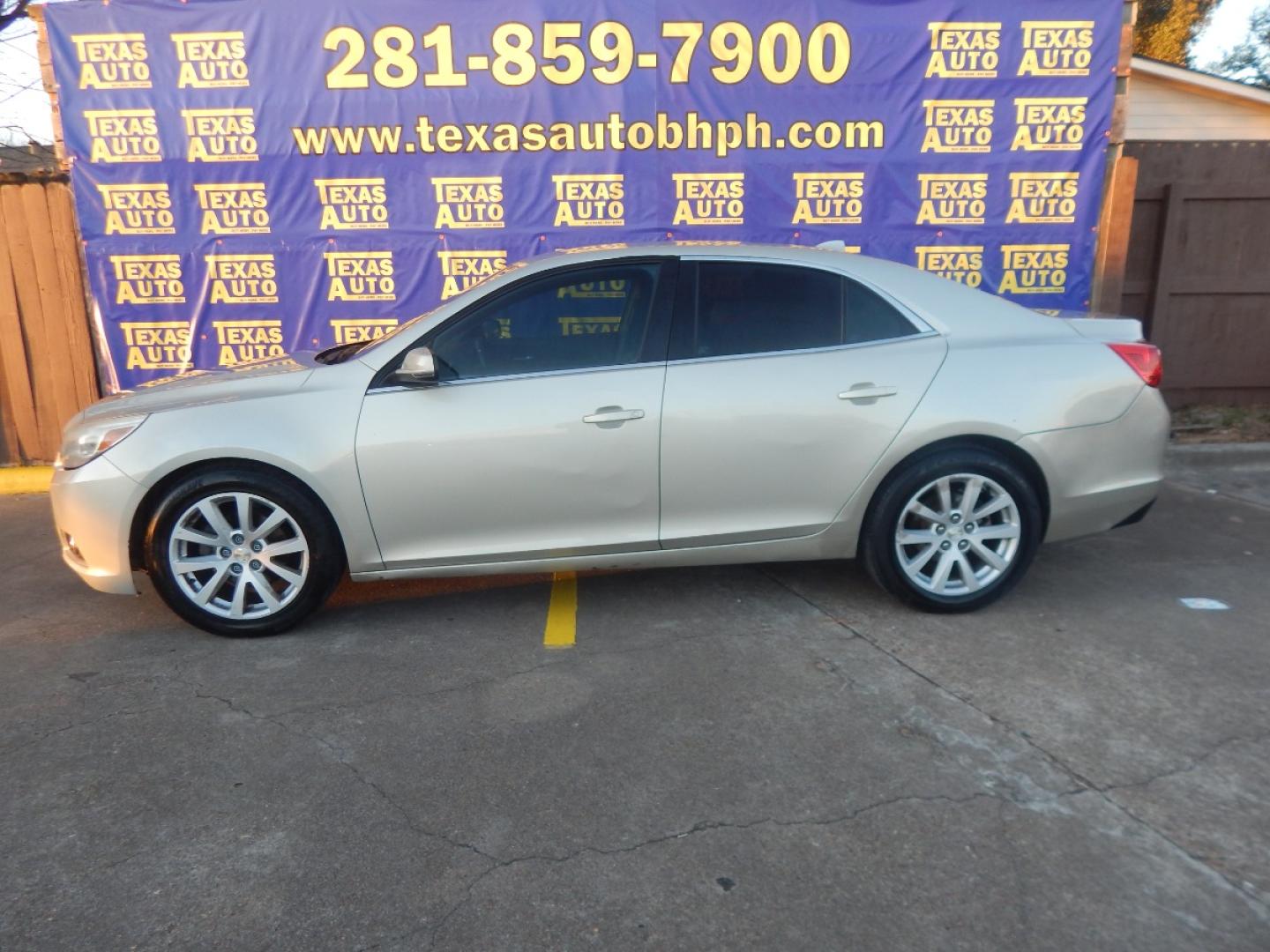 2014 GOLD Chevrolet Malibu 2LT (1G11E5SL4EF) with an 2.5L L4 DOHC 16V engine, 6-Speed Automatic transmission, located at 16710 Clay Rd., Houston, TX, 77084, (281) 859-7900, 0.000000, 0.000000 - Photo#0