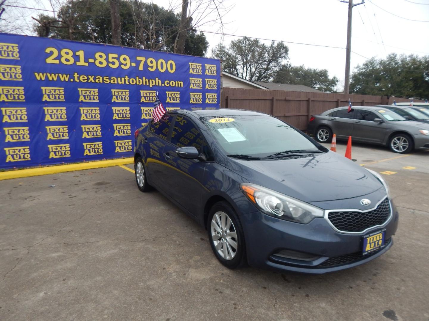 2014 BLUE Kia Forte EX (KNAFX4A68E5) with an 1.8L L4 DOHC 16V engine, 6-Speed Automatic transmission, located at 16710 Clay Rd., Houston, TX, 77084, (281) 859-7900, 0.000000, 0.000000 - Low Donw. Low Payments. - Photo#3