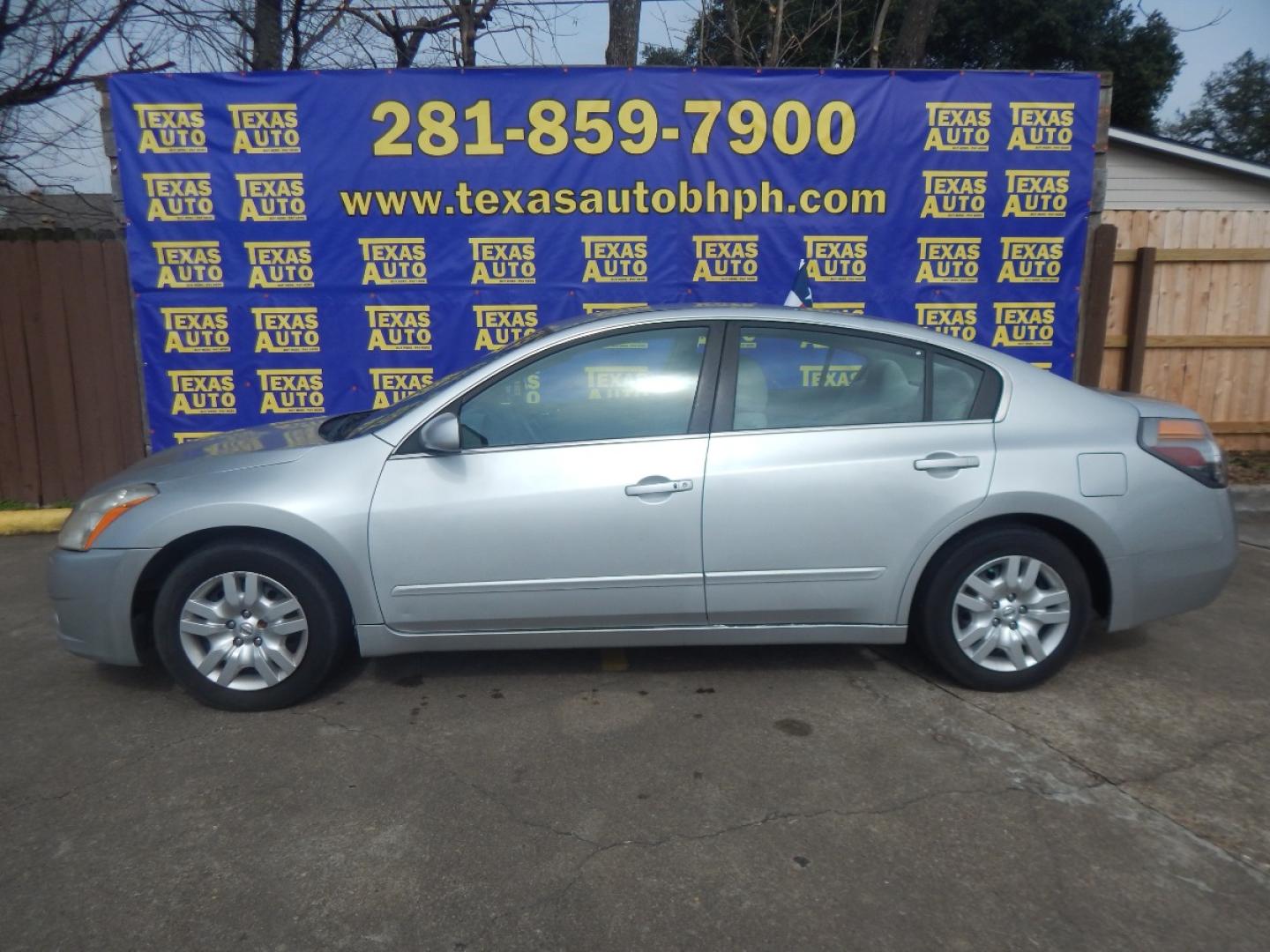 2012 SILVER NISSAN ALTIMA 2.5 S (1N4AL2APXCC) with an 2.5L L4 DOHC 16V engine, CVT OR 6-SPEED MANUAL transmission, located at 16710 Clay Rd., Houston, TX, 77084, (281) 859-7900, 0.000000, 0.000000 - Low Donw. Low Payments. - Photo#0