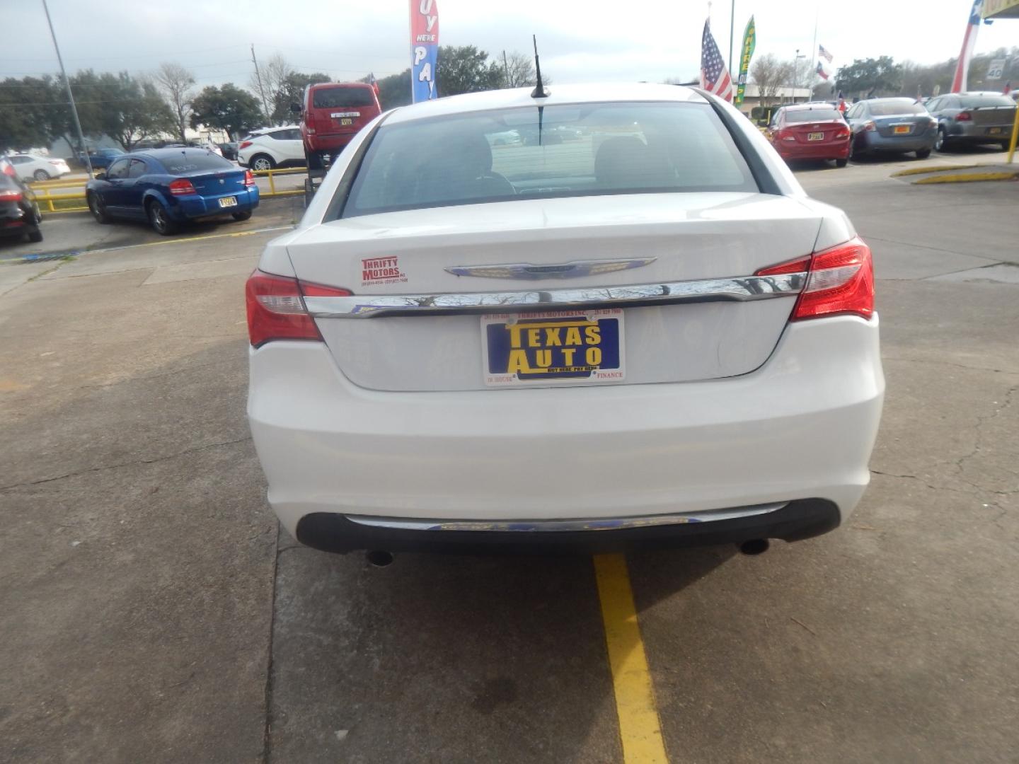 2014 WHITE CHRYSLER 200 LX (1C3CCBAGXEN) with an 3.6L V6 DOHC 24V FFV engine, 6-SPEED AUTOMATIC transmission, located at 16710 Clay Rd., Houston, TX, 77084, (281) 859-7900, 0.000000, 0.000000 - Low Donw. Low Payments. - Photo#8