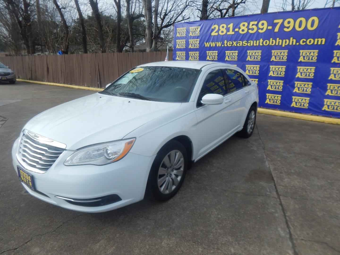 2014 WHITE CHRYSLER 200 LX (1C3CCBAGXEN) with an 3.6L V6 DOHC 24V FFV engine, 6-SPEED AUTOMATIC transmission, located at 16710 Clay Rd., Houston, TX, 77084, (281) 859-7900, 0.000000, 0.000000 - Low Donw. Low Payments. - Photo#3