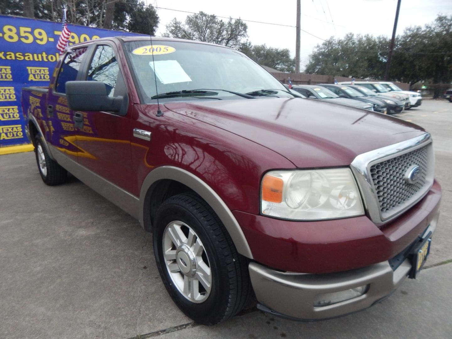 2005 MAROON Ford F-150 Lariat SuperCrew 2WD (1FTPW12555K) with an 5.4L V6 SOHC 16V engine, 4-Speed Automatic Overdrive transmission, located at 16710 Clay Rd., Houston, TX, 77084, (281) 859-7900, 0.000000, 0.000000 - Low Down. Low Payments. - Photo#3