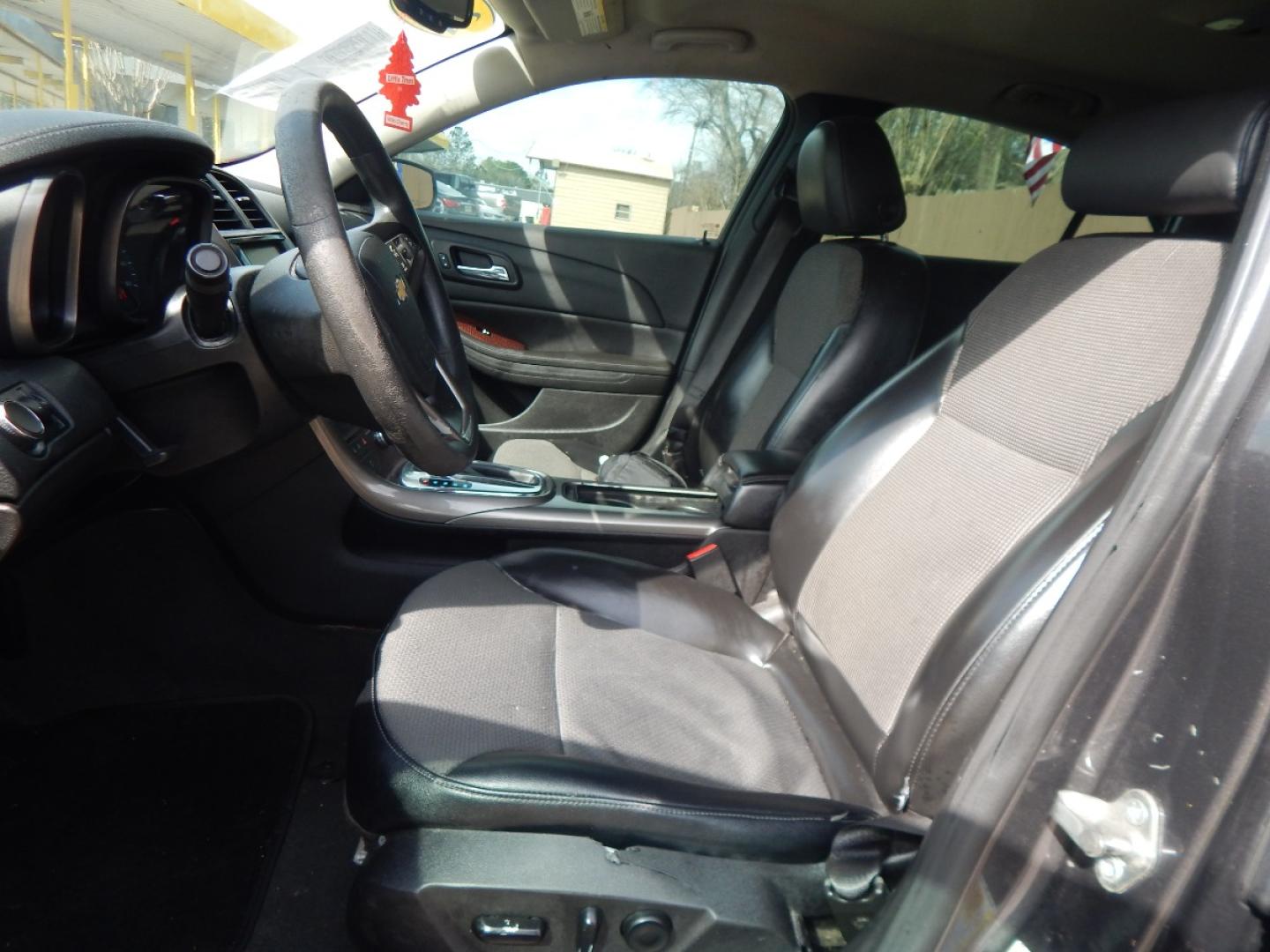 2013 SILVER Chevrolet Malibu 1LT (1G11C5SA1DF) with an 2.5L L4 DOHC 16V engine, 6-Speed Automatic transmission, located at 16710 Clay Rd., Houston, TX, 77084, (281) 859-7900, 0.000000, 0.000000 - Low Down. Low Payments. - Photo#6