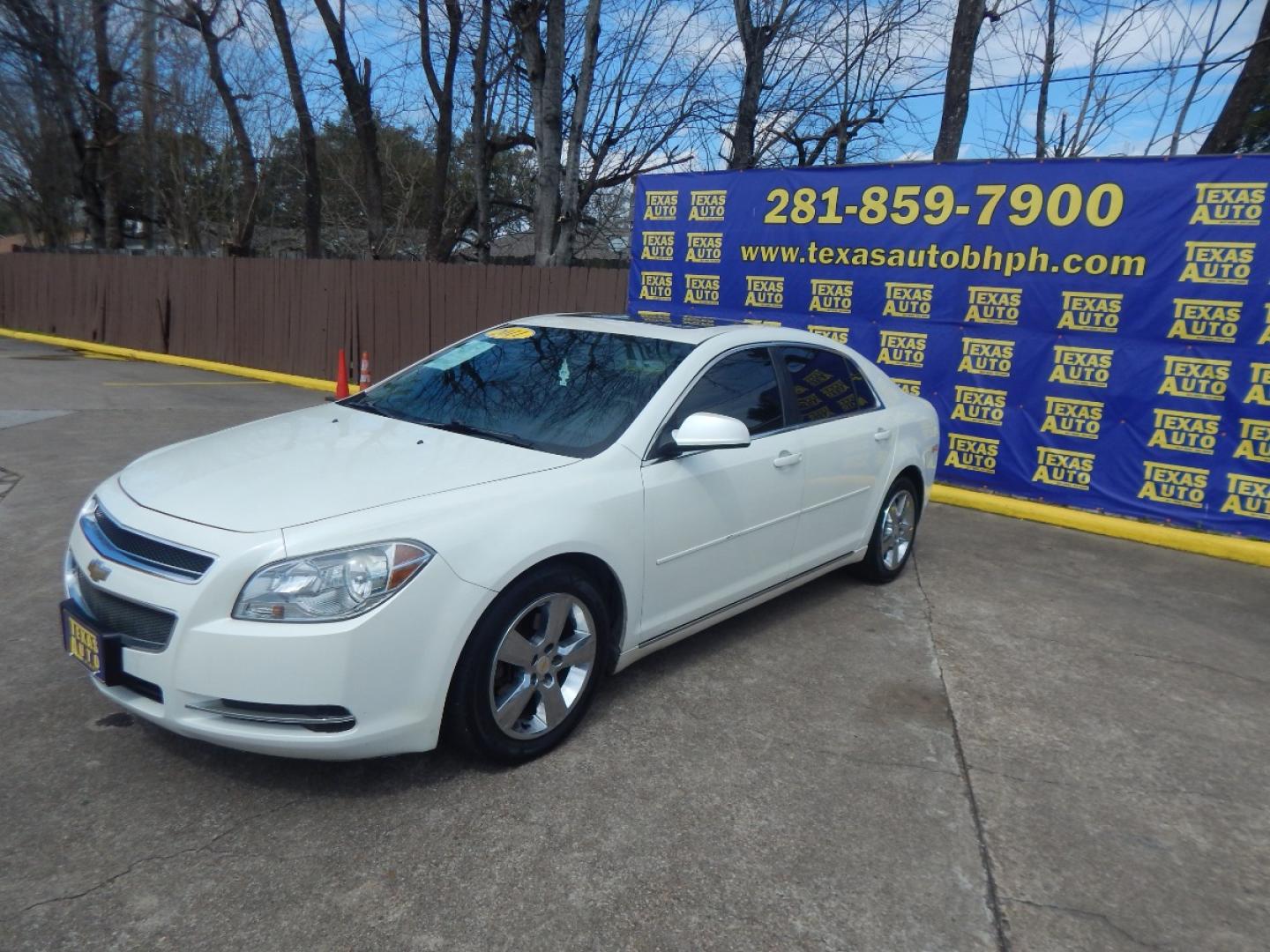 2011 WHITE Chevrolet Malibu 2LT (1G1ZD5E15BF) with an 2.4L L4 DOHC 16V engine, 4-Speed Automatic transmission, located at 16710 Clay Rd., Houston, TX, 77084, (281) 859-7900, 0.000000, 0.000000 - Low Down. Low Payments. - Photo#2