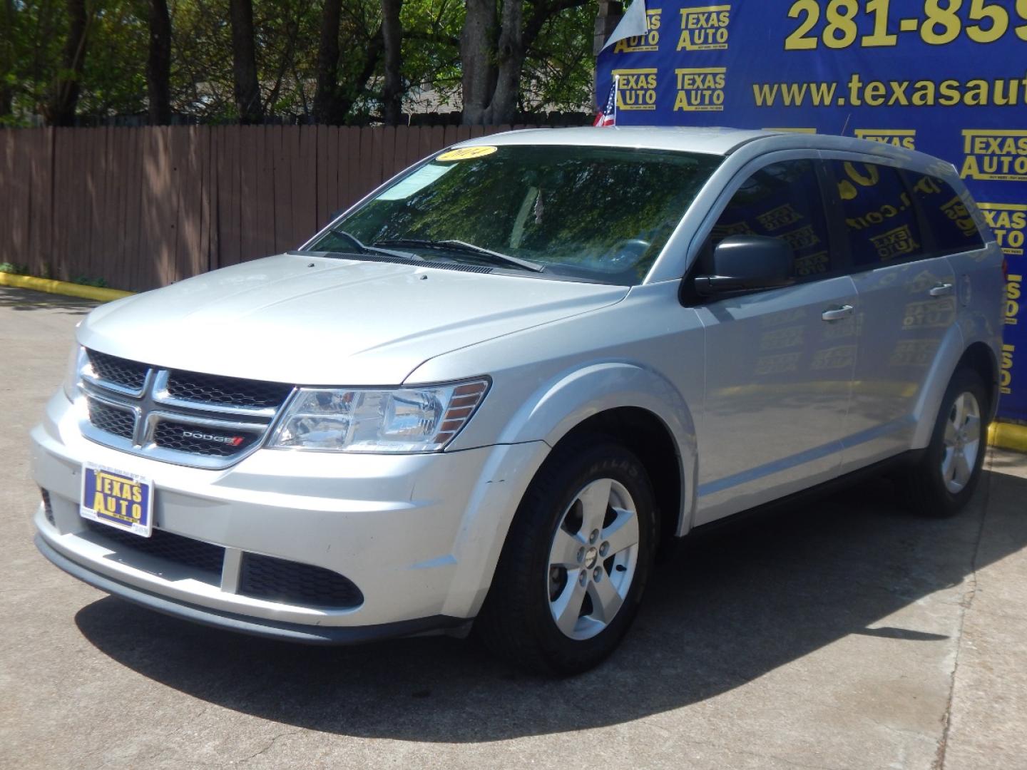 2014 GRAY Dodge Journey SE (3C4PDCAB4ET) with an 2.4L L4 DOHC 16V engine, 4-Speed Automatic transmission, located at 16710 Clay Rd., Houston, TX, 77084, (281) 859-7900, 0.000000, 0.000000 - Low Down. Low Payments. - Photo#2