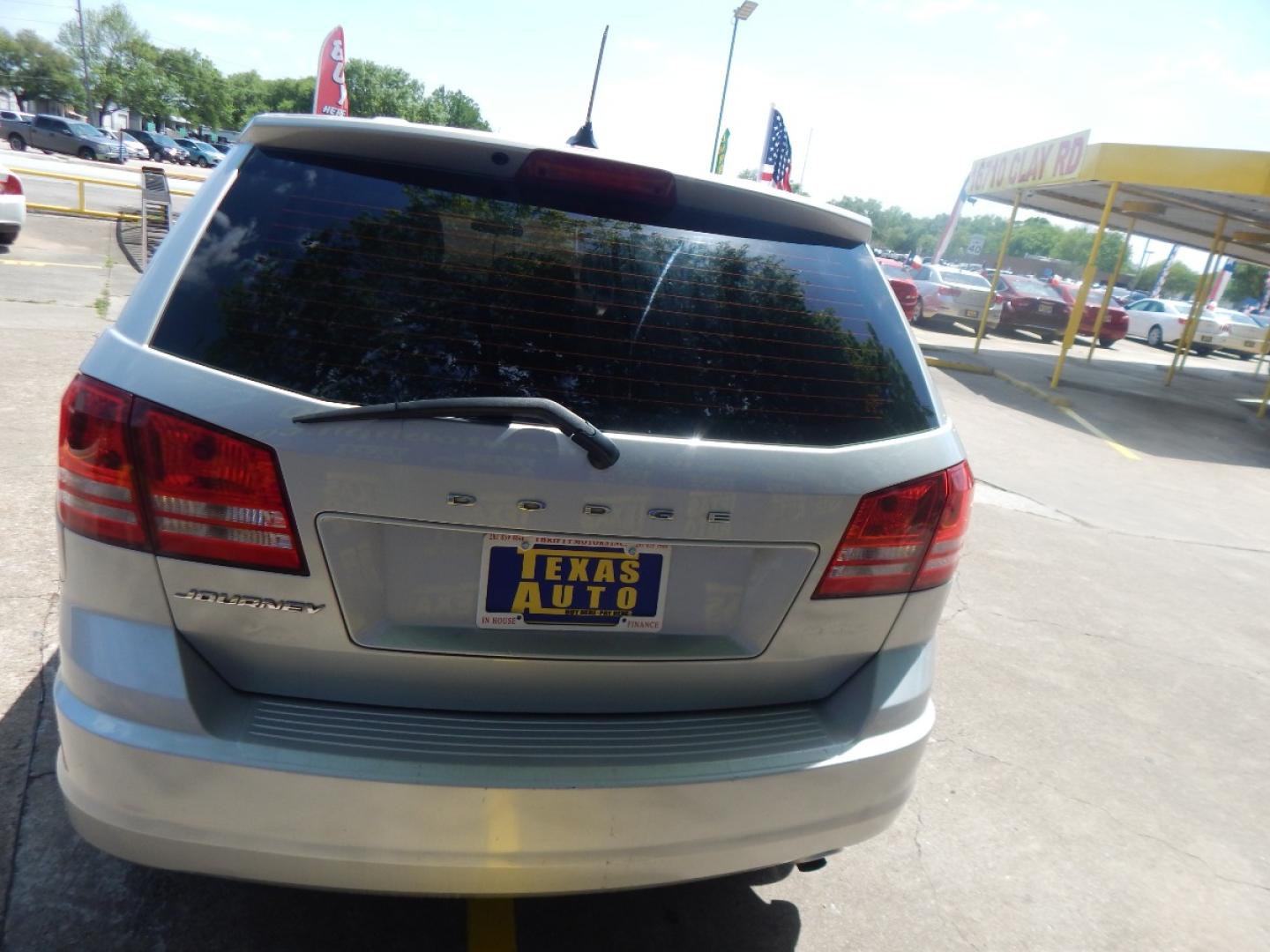 2014 GRAY Dodge Journey SE (3C4PDCAB4ET) with an 2.4L L4 DOHC 16V engine, 4-Speed Automatic transmission, located at 16710 Clay Rd., Houston, TX, 77084, (281) 859-7900, 0.000000, 0.000000 - Low Down. Low Payments. - Photo#5