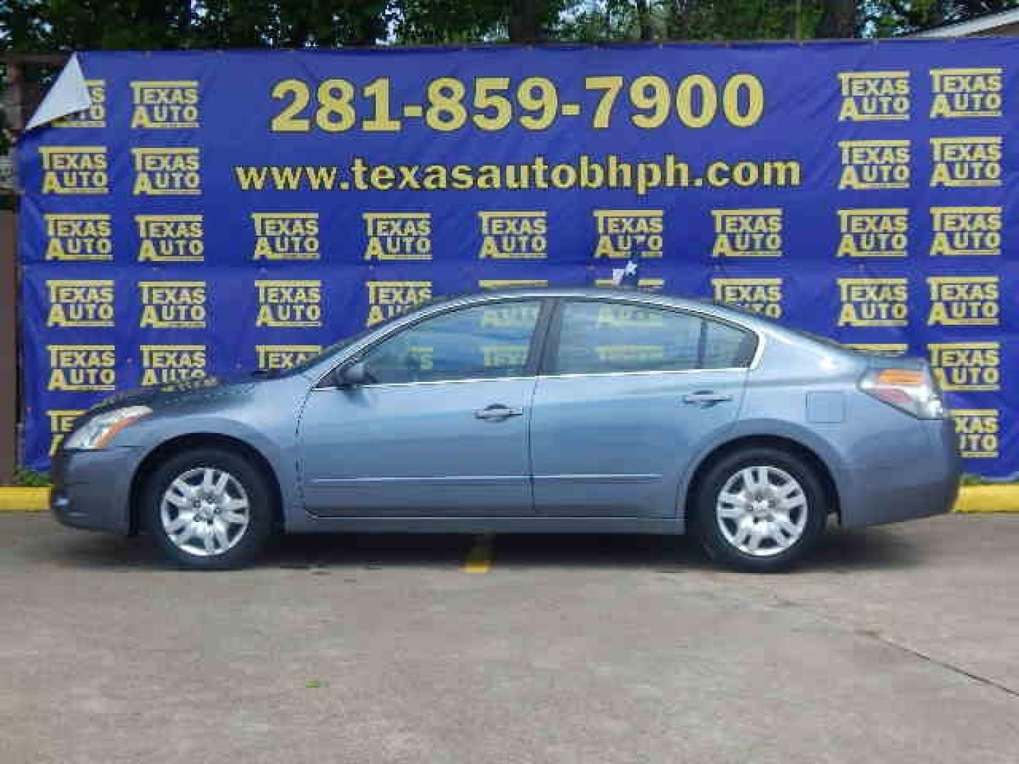 2012 BLUE Nissan Altima 2.5 S (1N4AL2AP8CN) with an 2.5L L4 DOHC 16V engine, located at 16710 Clay Rd., Houston, TX, 77084, (281) 859-7900, 0.000000, 0.000000 - Cash. - Photo#0