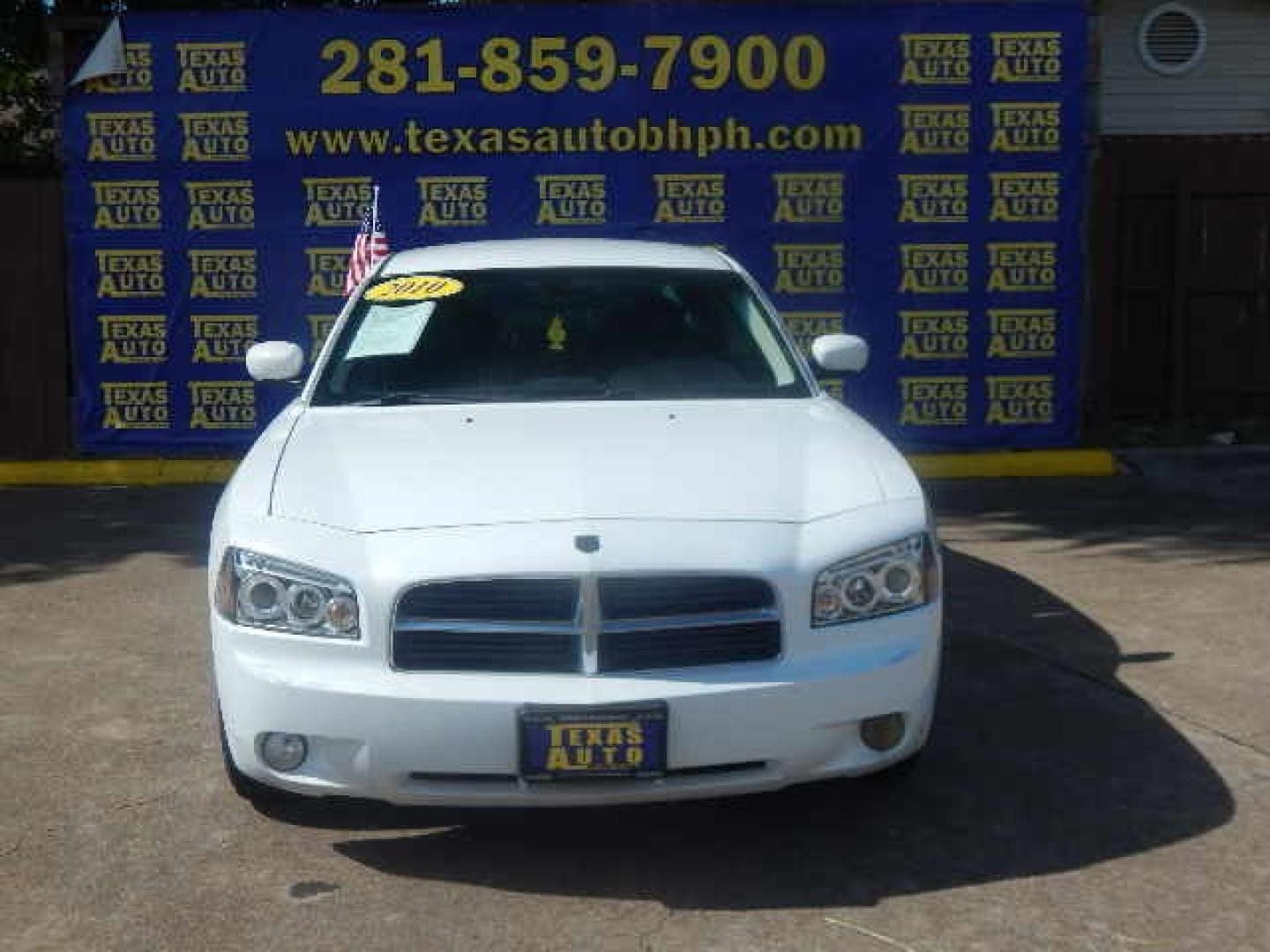 2010 WHITE Dodge Charger SXT (2B3CA3CV6AH) with an 3.5L V6 SOHC 24V engine, 5-Speed Automatic transmission, located at 16710 Clay Rd., Houston, TX, 77084, (281) 859-7900, 0.000000, 0.000000 - Cash. - Photo#1