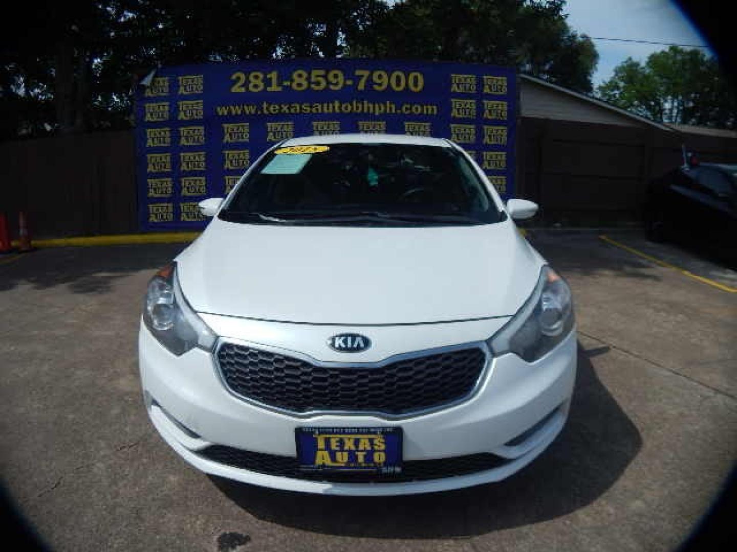 2015 WHITE Kia Forte EX (KNAFX4A61F5) with an 1.8L L4 DOHC 16V engine, 6-Speed Automatic transmission, located at 16710 Clay Rd., Houston, TX, 77084, (281) 859-7900, 0.000000, 0.000000 - Low Down. Low Payments. - Photo#1