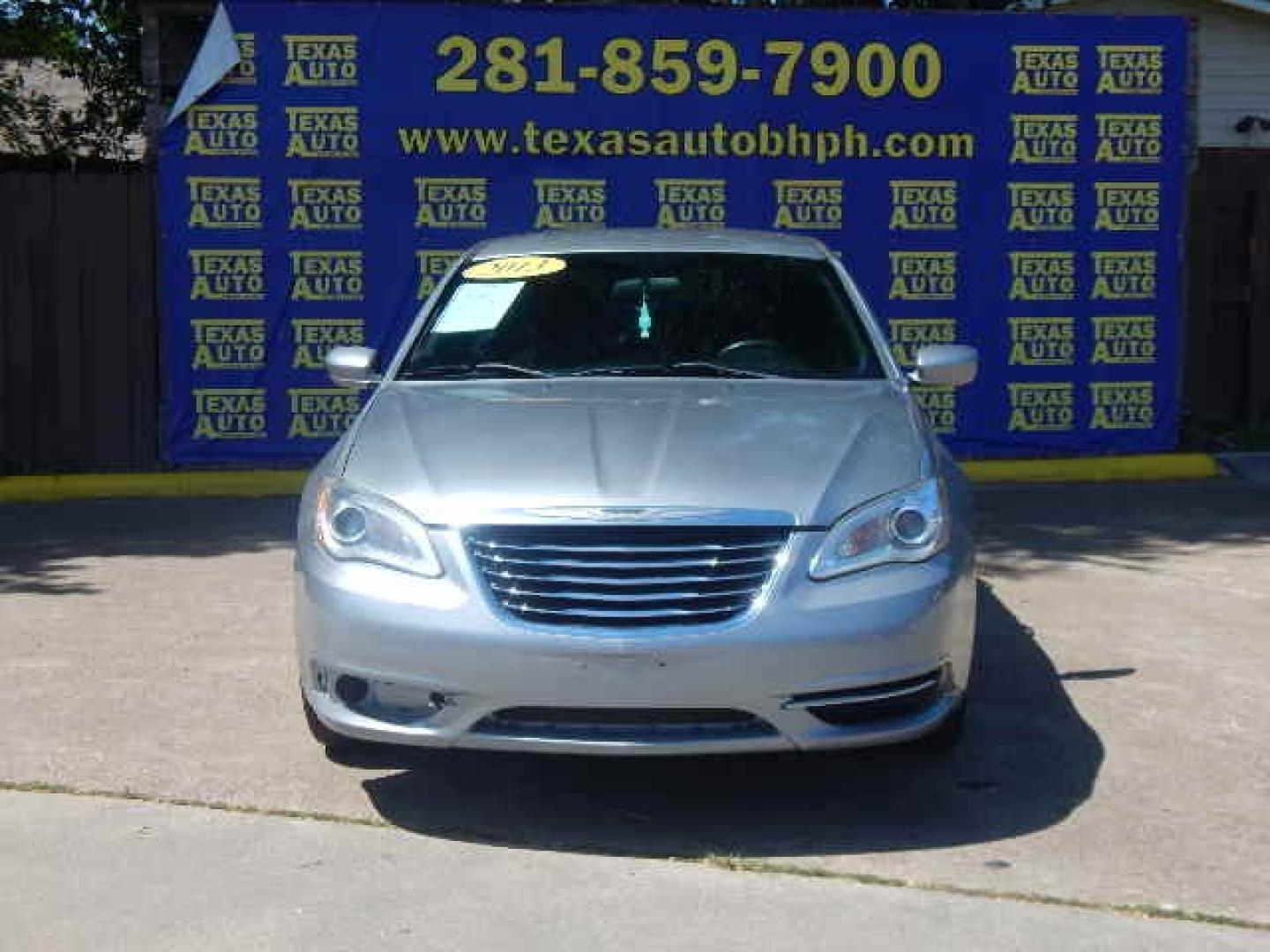 2013 GRAY Chrysler 200 LX (1C3CCBAB4DN) with an 2.4L L4 DOHC 16V engine, 6-Speed Automatic transmission, located at 16710 Clay Rd., Houston, TX, 77084, (281) 859-7900, 0.000000, 0.000000 - Low Down. Low Payments. - Photo#1