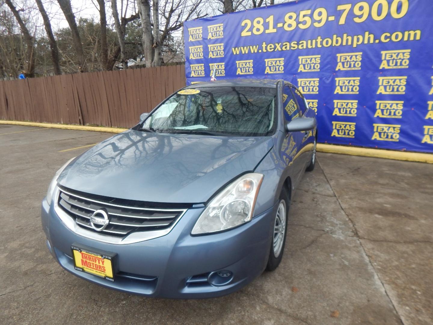 2012 GRAY NISSAN ALTIMA 2.5 S (1N4AL2AP1CC) with an 2.5L L4 DOHC 16V engine, CVT OR 6-SPEED MANUAL transmission, located at 16710 Clay Rd., Houston, TX, 77084, (281) 859-7900, 0.000000, 0.000000 - Low Donw. Low Payments. - Photo#2