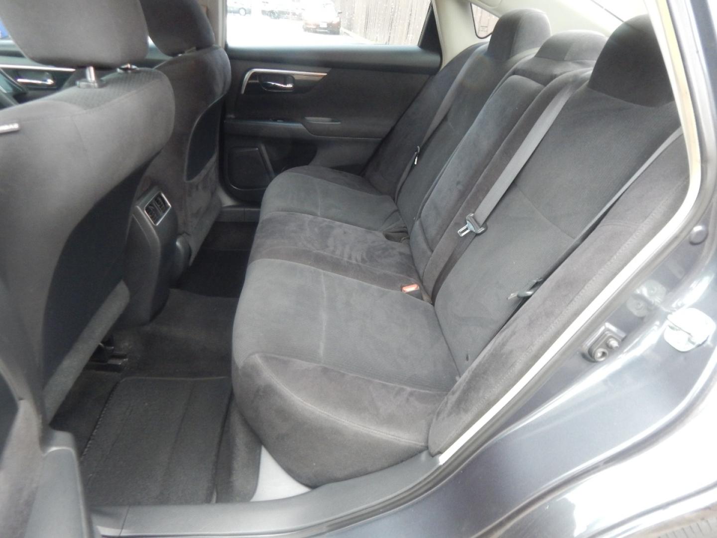 2013 GRAY NISSAN ALTIMA 2.5 S (1N4AL3AP2DC) with an 2.5L L4 DOHC 16V engine, CVT OR 6-SPEED MANUAL transmission, located at 16710 Clay Rd., Houston, TX, 77084, (281) 859-7900, 0.000000, 0.000000 - Low Down. Low Payments. - Photo#7