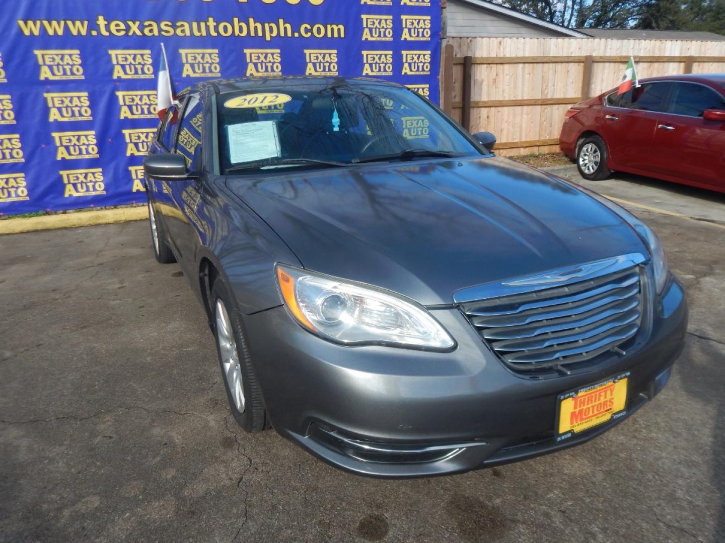 2012 GRAY CHRYSLER 200 LX (1C3CCBAB1CN) with an 2.4L L4 DOHC 16V engine, 6-SPEED AUTOMATIC transmission, located at 16710 Clay Rd., Houston, TX, 77084, (281) 859-7900, 0.000000, 0.000000 - Low Donw. Low Payments. - Photo#3