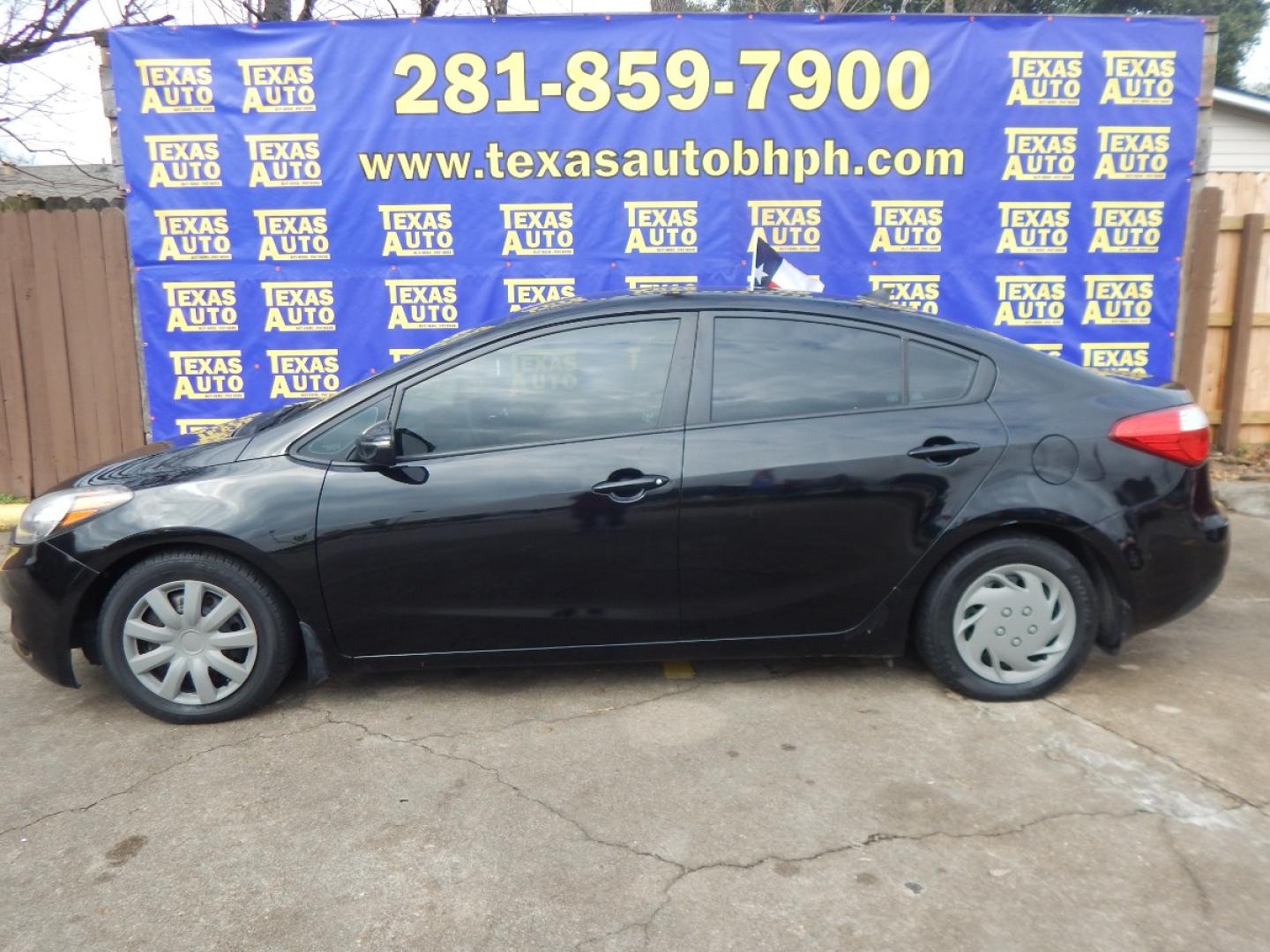 2015 BLACK KIA FORTE EX (KNAFX4A63F5) with an 1.8L L4 DOHC 16V engine, 6-SPEED AUTOMATIC transmission, located at 16710 Clay Rd., Houston, TX, 77084, (281) 859-7900, 0.000000, 0.000000 - Low Donw. Low Payments. - Photo#0