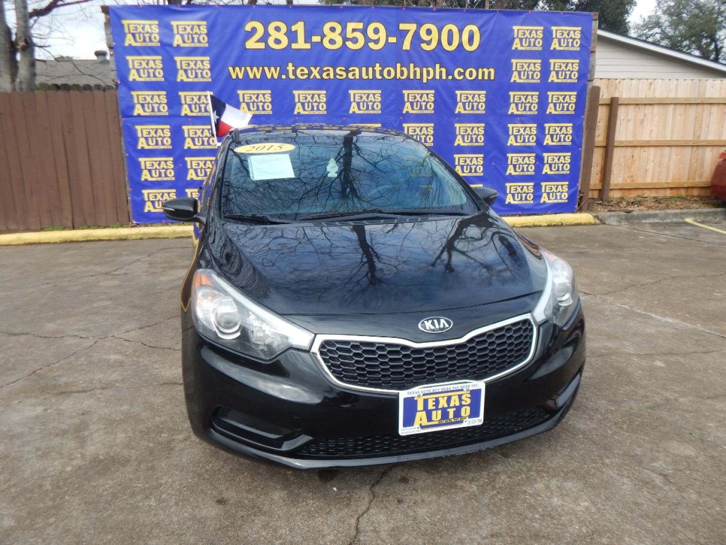 2015 BLACK KIA FORTE EX (KNAFX4A63F5) with an 1.8L L4 DOHC 16V engine, 6-SPEED AUTOMATIC transmission, located at 16710 Clay Rd., Houston, TX, 77084, (281) 859-7900, 0.000000, 0.000000 - Low Donw. Low Payments. - Photo#2