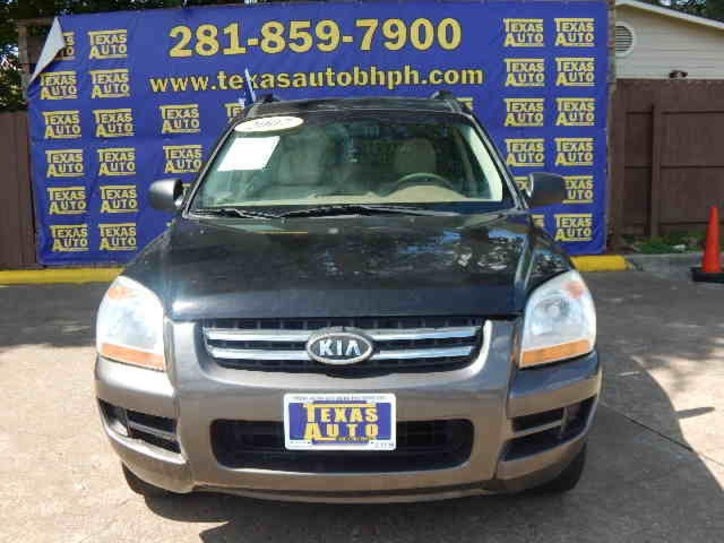 2008 BLACK KIA SPORTAGE LX I4 2WD (KNDJF724387) with an 2.0L L4 DOHC 16V engine, 4-SPEED AUTOMATIC OR 5-SPEED MANUAL transmission, located at 16710 Clay Rd., Houston, TX, 77084, (281) 859-7900, 0.000000, 0.000000 - Low Down. Low Payments. - Photo#1