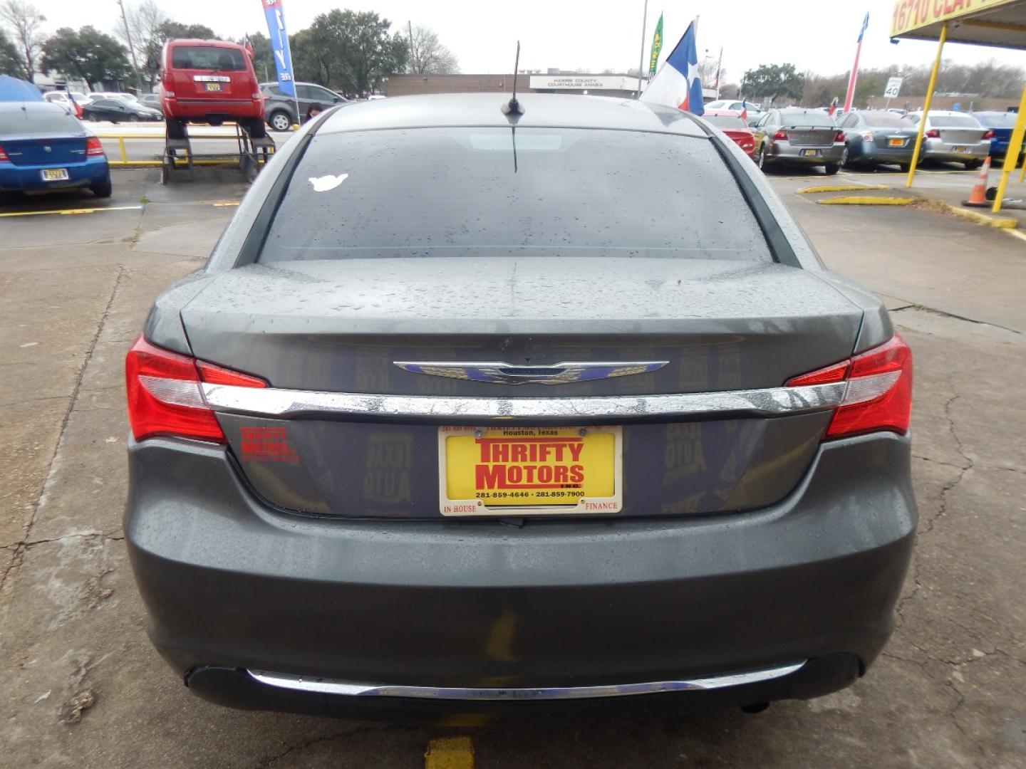 2013 GRAY CHRYSLER 200 Touring (1C3CCBBB4DN) with an 2.4L L4 DOHC 16V engine, 6-SPEED AUTOMATIC transmission, located at 16710 Clay Rd., Houston, TX, 77084, (281) 859-7900, 0.000000, 0.000000 - Low Donw. Low Payments. - Photo#7