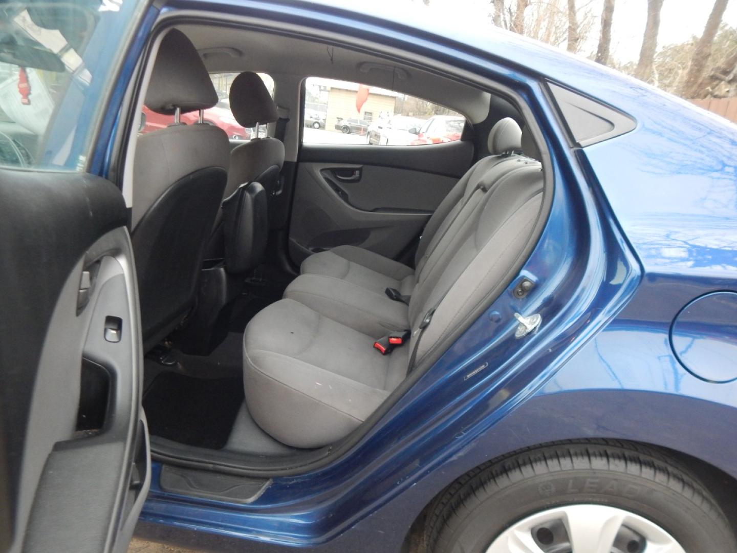 2016 BLUE HYUNDAI ELANTRA Limited (5NPDH4AE8GH) with an 1.8L L4 DOHC 16V engine, 6-SPEED AUTOMATIC transmission, located at 16710 Clay Rd., Houston, TX, 77084, (281) 859-7900, 0.000000, 0.000000 - Low Donw. Low Payments. - Photo#7